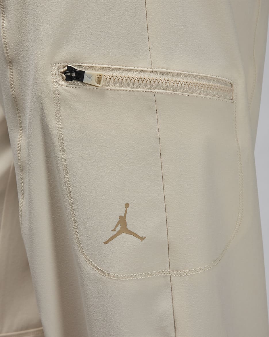 Jordan Sport Women s Tunnel Trousers. Nike LU